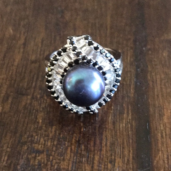 Jewelry - Black pearl with Onyx and CZ baguettes 925 ss